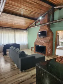 Lakeside house - Image 4