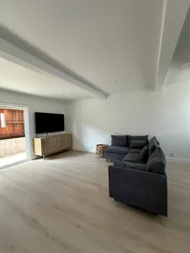 Stylish Beach Close Home Freshly Remodeled - Image 3