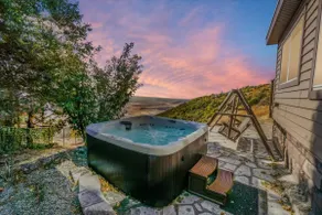 Belle Sky Chalet Hot tub, Amazing Views - Image 2