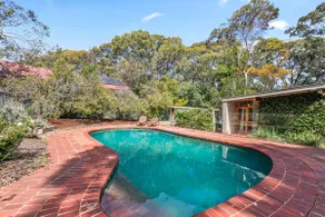 A mid-century architectural icon - Image 3