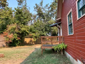 Red Farmhouse - Image 4