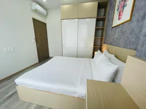 2BR The Peak Midtown M8 - Image 3