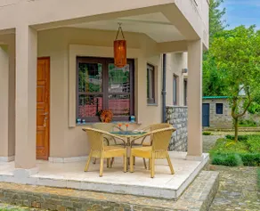 Lakeside 3BHK Villa with Views | Bhimtal - Image 4