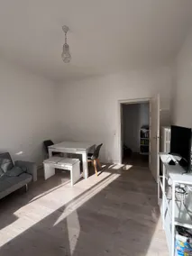 Sunny apartment by the castle - Image 2