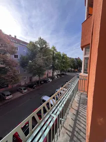 Sunny apartment by the castle - Image 5