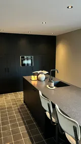 Spacious modern loft - Image 4