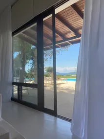 Villa con terraza, piscina privada e internet de alta velocidad | Vistas a la montaña - Image 5