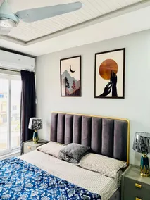 Luxzam Serenity: Self Check-in 1 BHK in Bahria. - Image 3