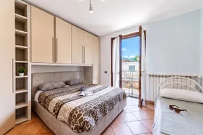 La Casa In Campagna: Rustic Retreat 800m from the Lake - Happy Rentals - Image 5