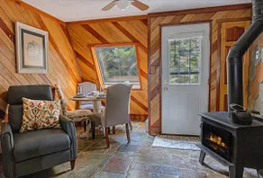 SR 72: 2BR townhome oasis. Dogs allowed! - Image 4