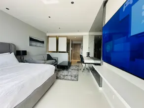 Novotel Suites Manila at Acqua - Image 4
