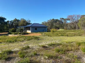Yallingup Steading Cottage in rural setting - Image 3