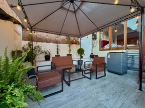 Chic park-view apt, large patio. - Image 4