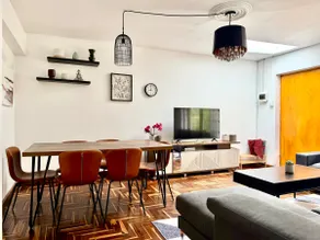 Chic park-view apt, large patio. - Image 5