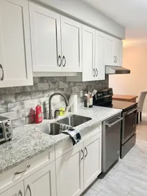 Lovely charming 3 bedroom home - Image 3