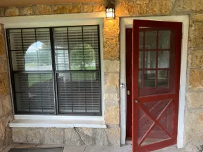 Esther's Haus - Image 2