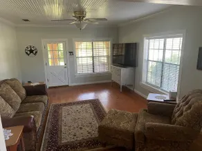 Esther's Haus - Image 5