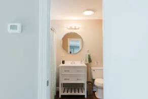 Convenient garage apartment - Image 5