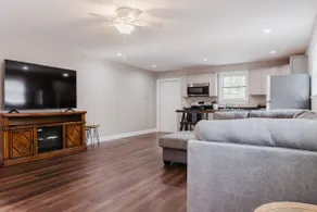 Convenient garage apartment - Image 4