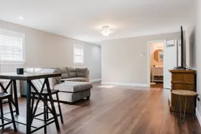Convenient garage apartment - Image 3