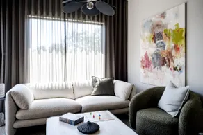 Luxurious Home in the Canberra Inner South - Image 3
