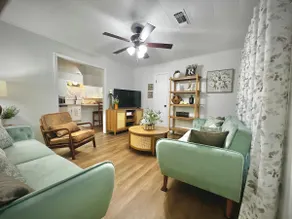 Newly Renovated Home - Sleeps 10 - Image 3