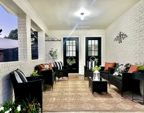 Newly Renovated Home - Sleeps 10 - Image 2