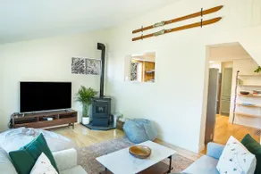 Cozy 2 BR Chalet, Near Town, Hot Springs, Skiing - Image 2