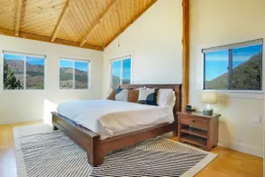 Cozy 2 BR Chalet, Near Town, Hot Springs, Skiing - Image 4
