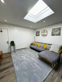 Cozy 3 bedroom near Wimbledon - Image 2