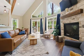 Secluded Chalet | Fire Pit | Hot Tub | King Bed - Image 3