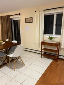 Private, spacious apartment - Image 5