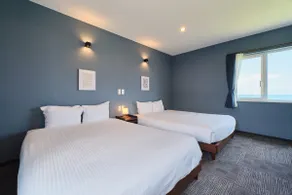 Overlooking Hakodate's mountains and sea from here; villa with terrace; maximum capacity of 8 guests - Image 4