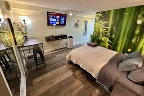 Romantic Beachside Studio for 2. Walk to the beach - Image 3