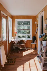 Green Haven | Cozy Home Near Heart of Downtown Iwd - Image 3