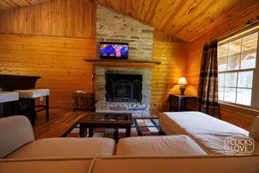 Log cabin in wooded Wilderness - Image 4