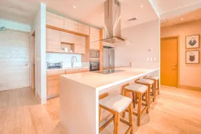 Luxury oceanfront apartment in Velamar - Image 4