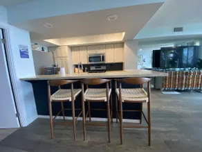 2 Master Suites Ocean View- Walk to beach +parking - Image 3