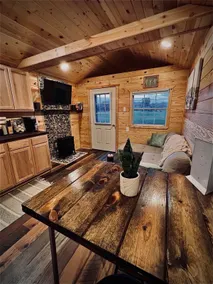 Squirrel Creek Cabin - Image 3