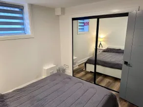 Modern 2BR+Den Suite w/Private Entrance|closeto DT - Image 5