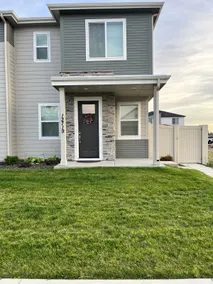 New Townhome w/ King Bed & Bunks - Image 3