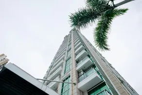 Shibui: 2 BR, Bright & Airy Home with Free Parking - Image 4