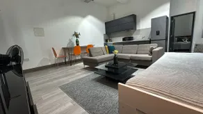 Modern 2bed warehouse conversion apartment for 6 people - London - Image 2
