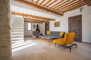 Exceptional home in the heart of Goult - Image 4