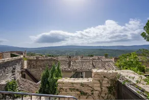 Exceptional home in the heart of Goult - Image 3