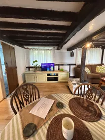 Guest wing accommodation at Manor House - Image 4