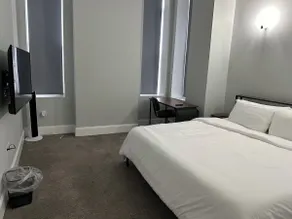Spacious PennStation Downtown Penthouse W/ Parking - Image 5