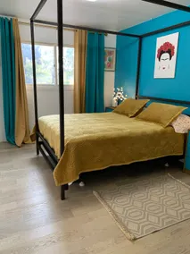 The Gallery, King, Queen, Sofa Bed, smart TV’s - Image 2