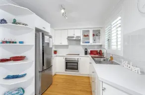 Huskisson Beach Holiday Villa by Experience Jervis Bay - Image 5