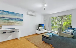 Huskisson Beach Holiday Villa by Experience Jervis Bay - Image 3